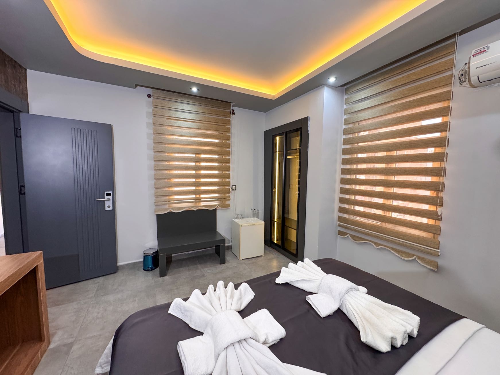 standart oda french single bed2